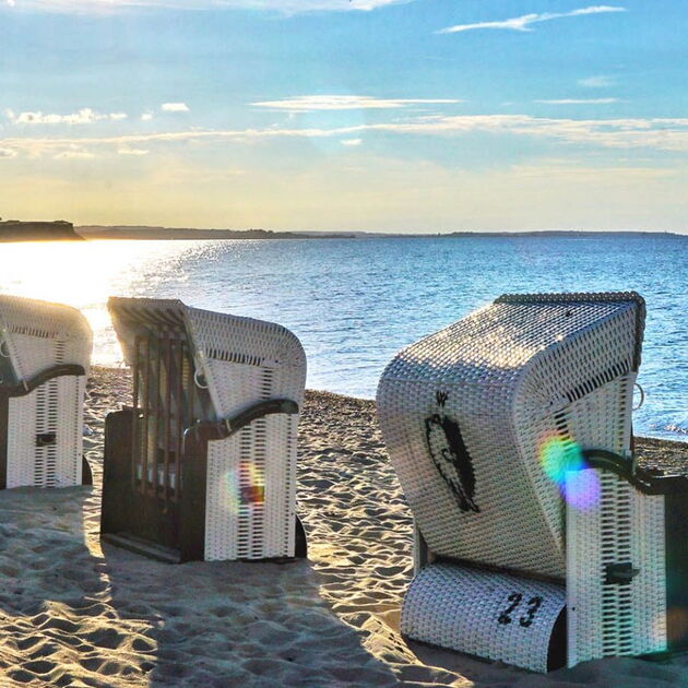 Strandkörbe am Naturstrand Weissenhaus
